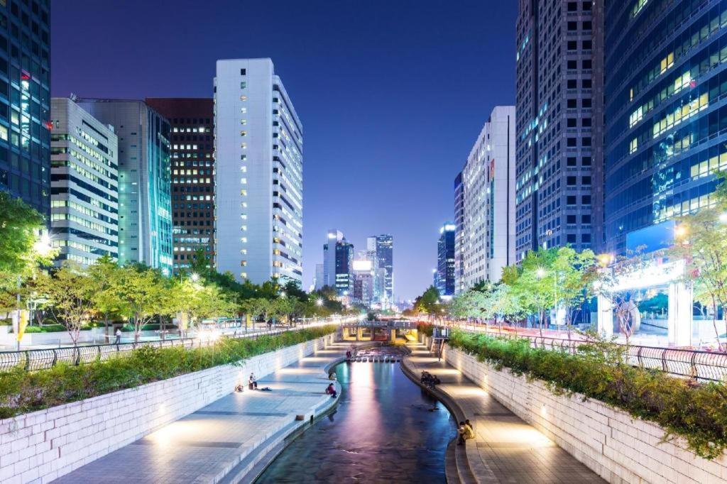 Готель Myeongdong Mom House Сеул Екстер'єр фото