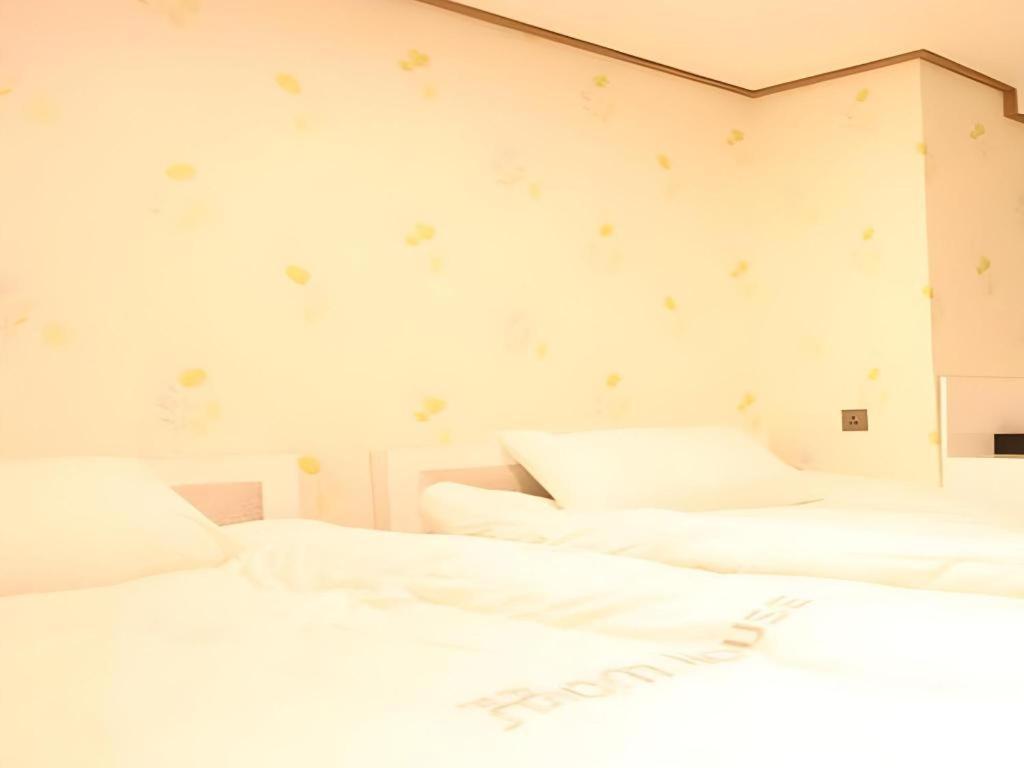 Готель Myeongdong Mom House Сеул Екстер'єр фото